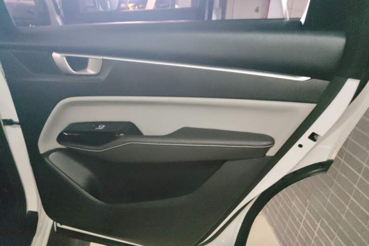 Used Wuling Victory 2020 1.5T Manual Elite Edition Right Rear Door Interior