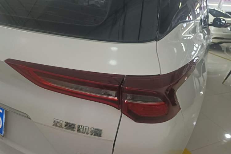Used Wuling Victory 2020 1.5T CVT Luxury Model Right Rear Taillight
