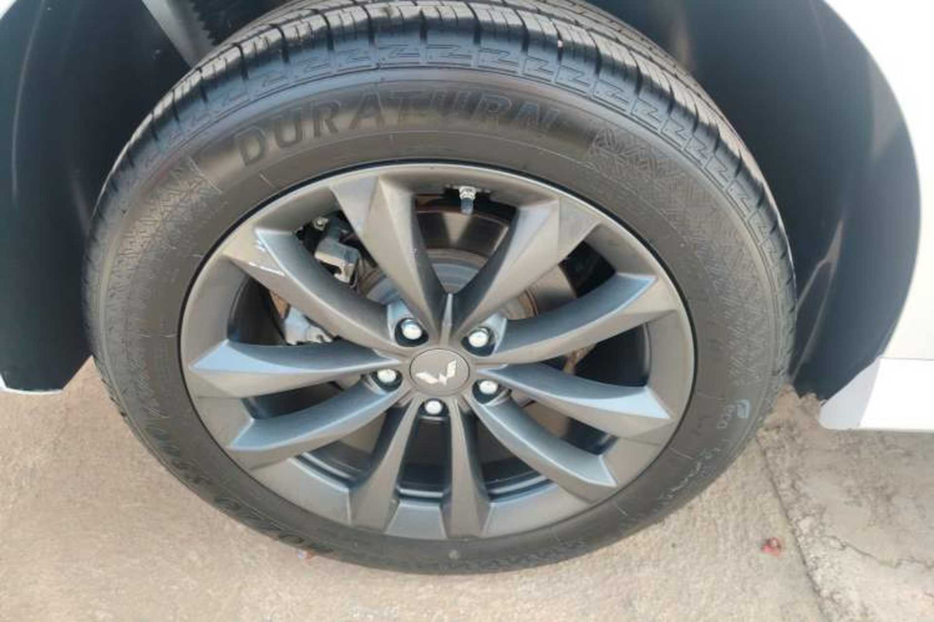 Used Wuling Victory 2020 1.5T CVT Luxury Model Right Rear Wheel Hub