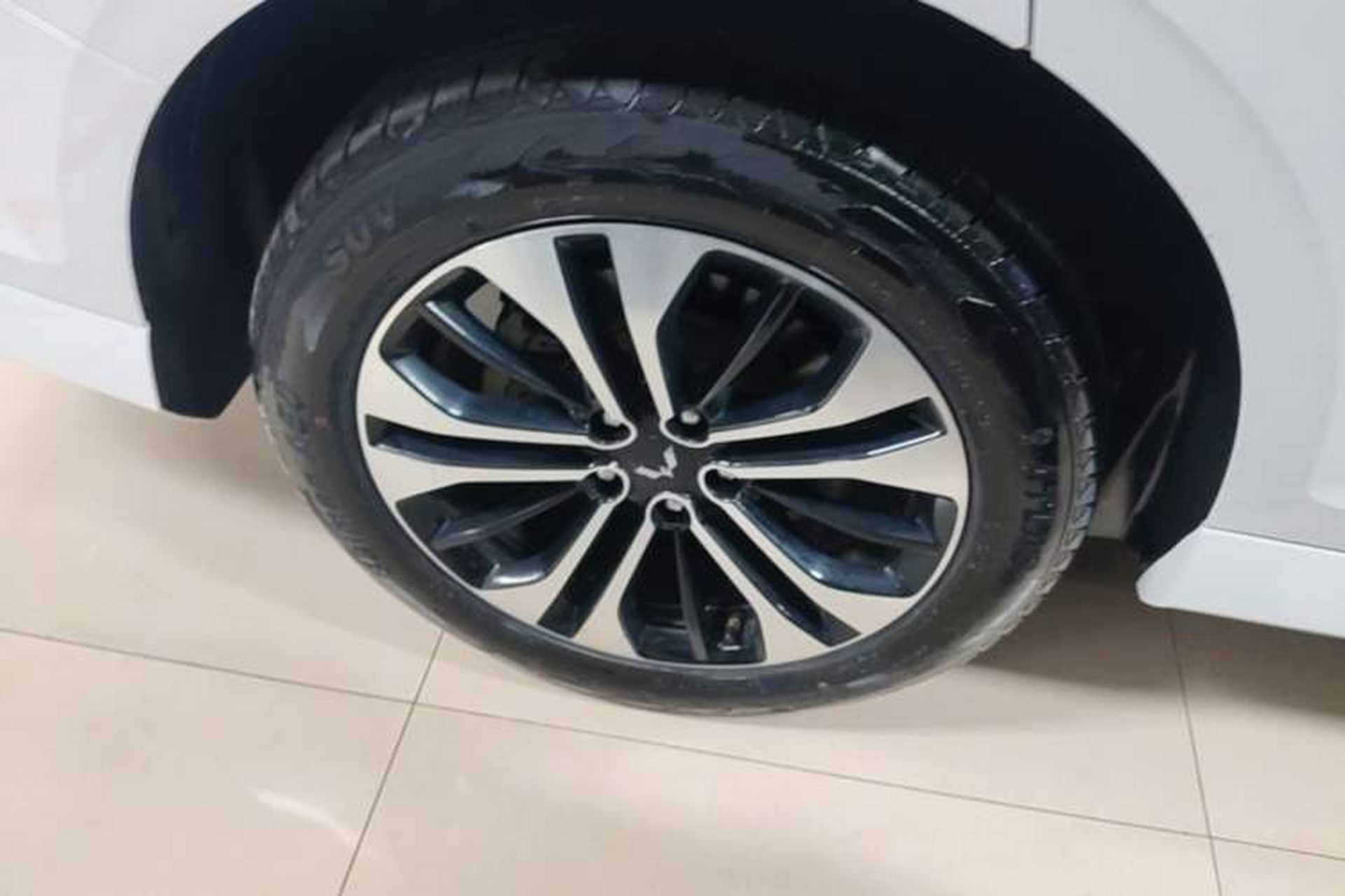 Used Wuling Victory 2020 1.5T CVT Flagship Edition Right Rear Wheel Hub