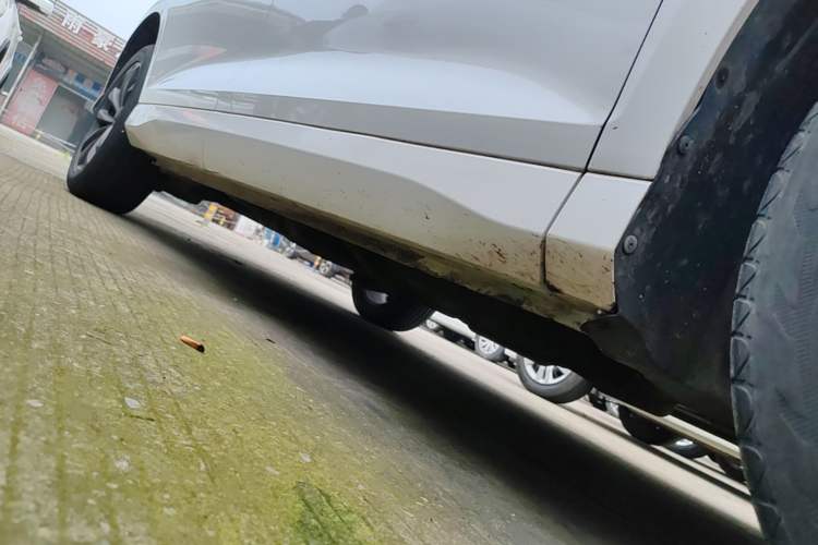 Used Wuling Victory 2020 1.5T CVT Elite Model Right Side Sill
