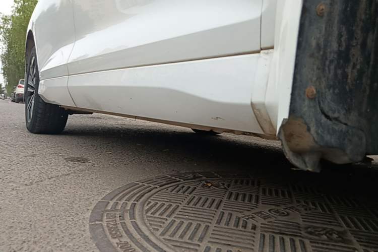 Used Wuling Victory 2020 1.5T CVT Flagship Edition Right Side Sill