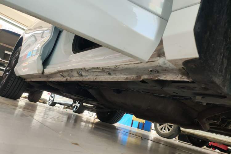 Used Wuling Victory 2020 1.5T CVT Elite Model Right Side Sill