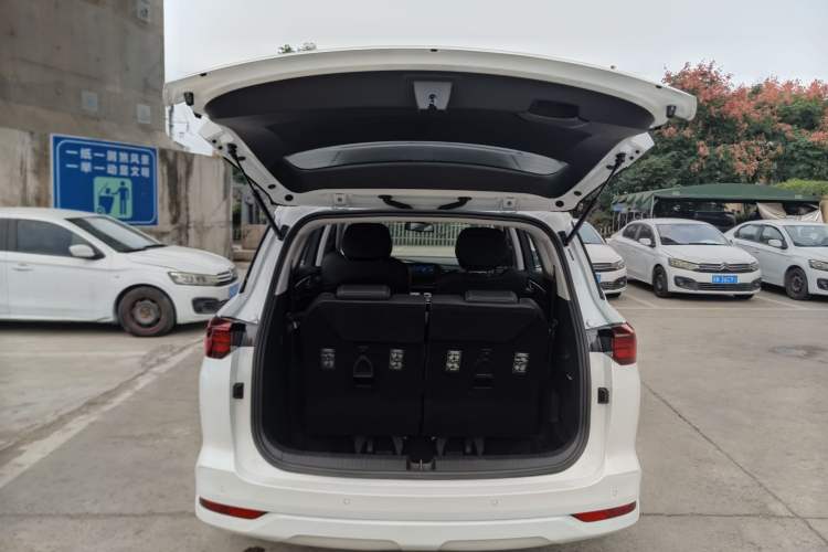 Used Wuling Victory 2020 1.5T CVT Flagship Edition Trunk