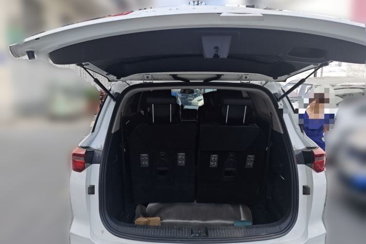Used Wuling Victory 2020 1.5T CVT Luxury Model Trunk