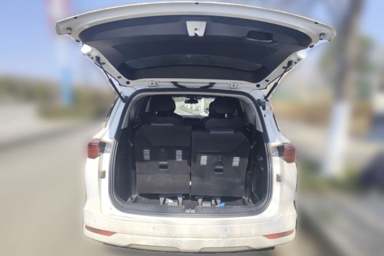 Used Wuling Victory 2020 1.5T CVT Flagship Edition Trunk