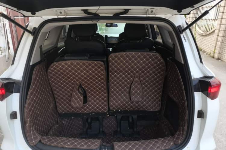 Used Wuling Victory 2020 1.5T CVT Flagship Edition Trunk