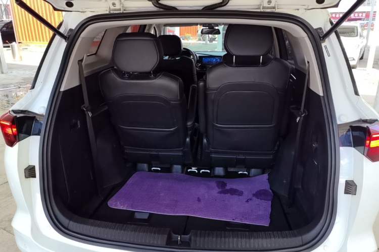 Used Wuling Victory 2020 1.5T CVT Flagship Edition Trunk