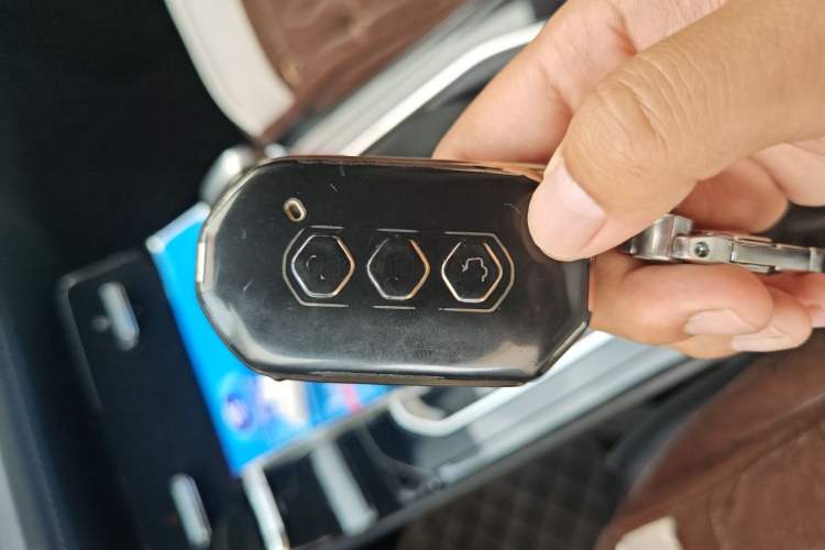 Used Wuling Victory 2020 1.5T CVT Luxury Model Vehicle Key