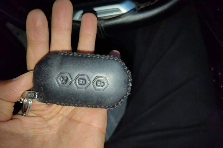 Used Wuling Victory 2020 1.5T CVT Flagship Edition Vehicle Key