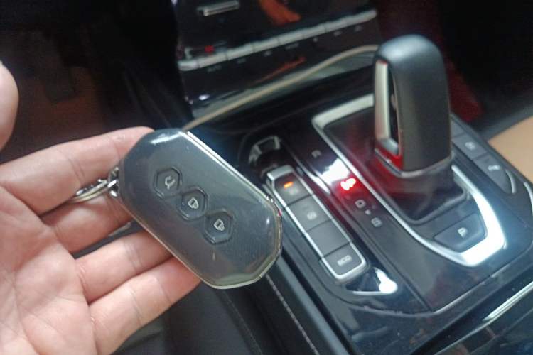 Used Wuling Victory 2020 1.5T CVT Flagship Edition Vehicle Key