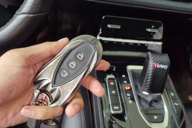 Used Wuling Victory 2020 1.5T CVT Flagship Edition Vehicle Key