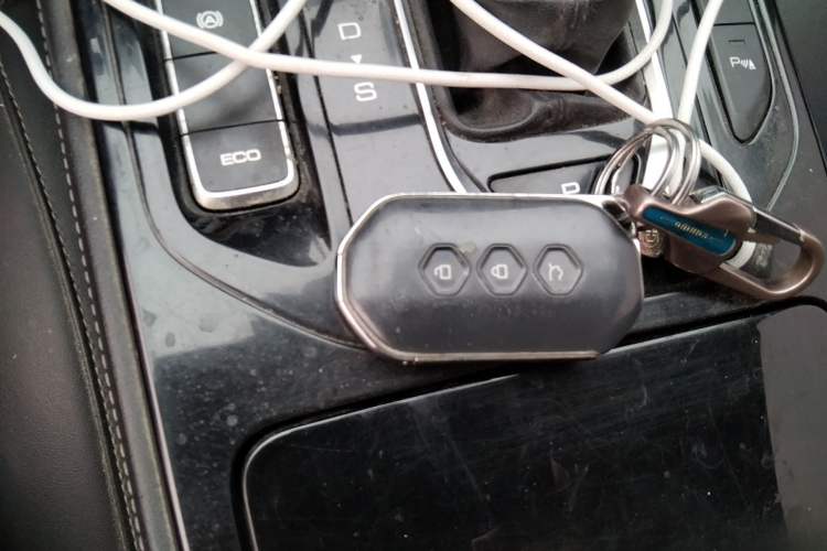 Used Wuling Victory 2020 1.5T CVT Flagship Edition Vehicle Key