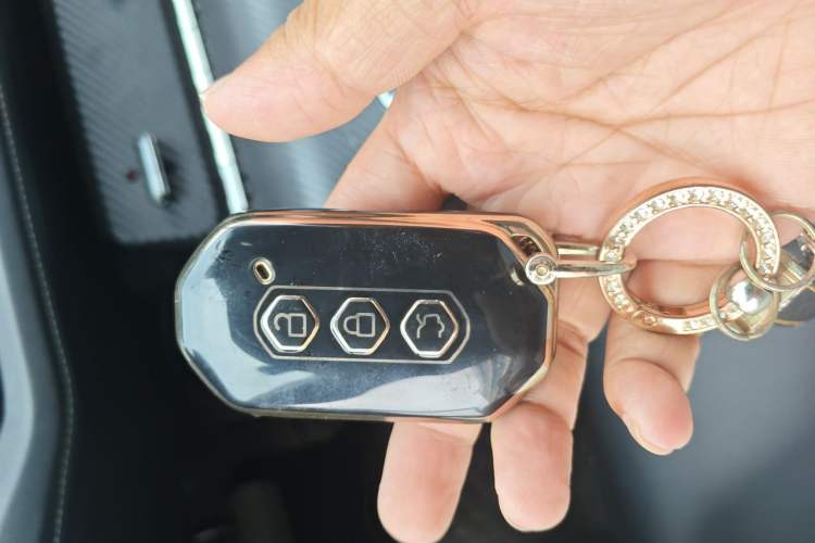 Used Wuling Victory 2020 1.5T CVT Luxury Model Vehicle Key