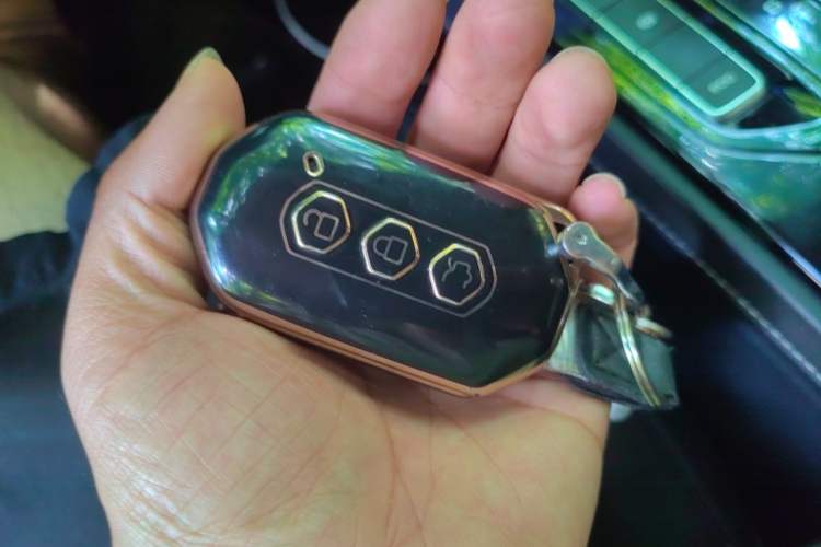 Used Wuling Victory 2020 1.5T CVT Flagship Edition Vehicle Key