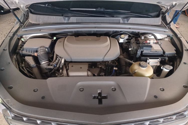 Used Wuling Victory 2020 1.5T CVT Flagship Edition Engine Bay