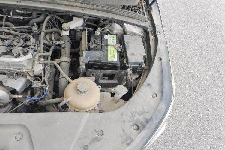 Used Wuling Victory 2020 1.5T Manual Elite Edition Engine Bay Left