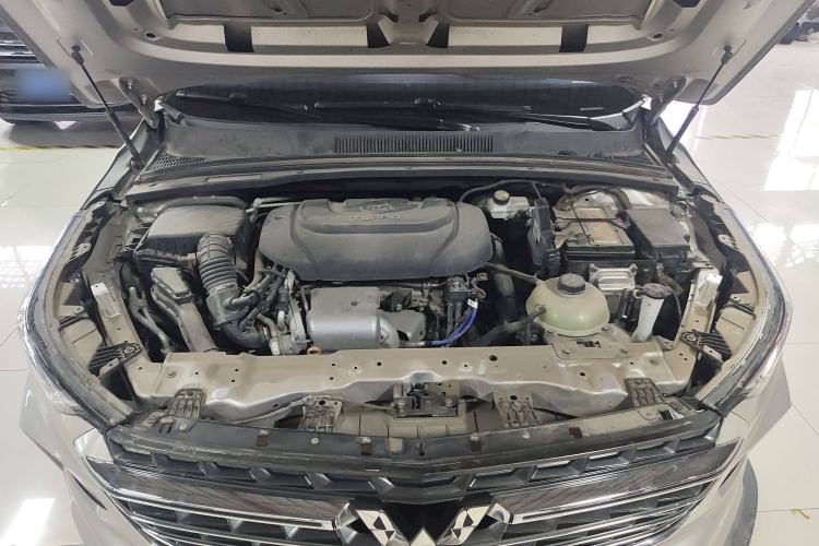 Used Wuling Victory 2020 1.5T CVT Elite Model Engine Bay