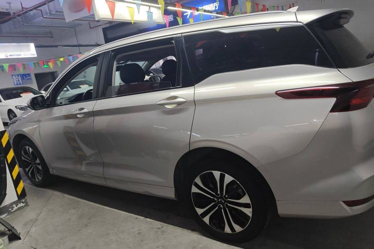 Used Wuling Victory 2020 1.5T CVT Flagship Edition Exterior 5