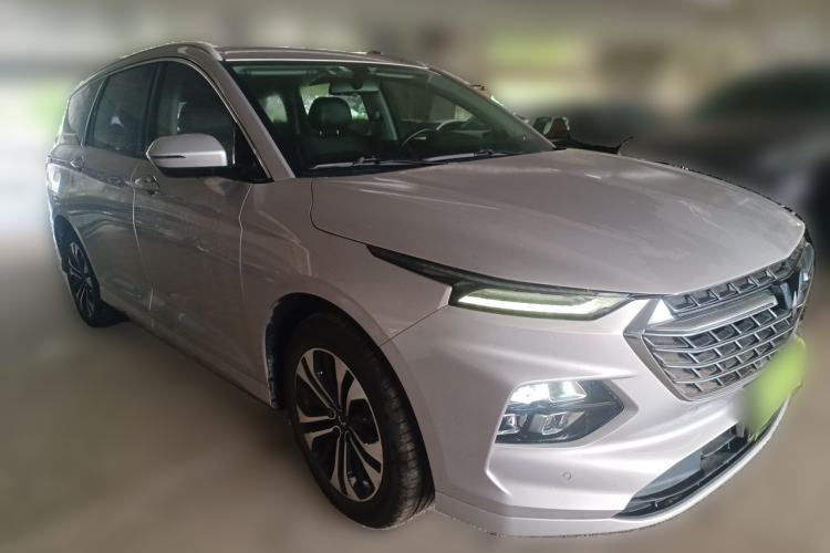 Used Wuling Victory 2020 1.5T CVT Flagship Edition Front Right 45 Deg