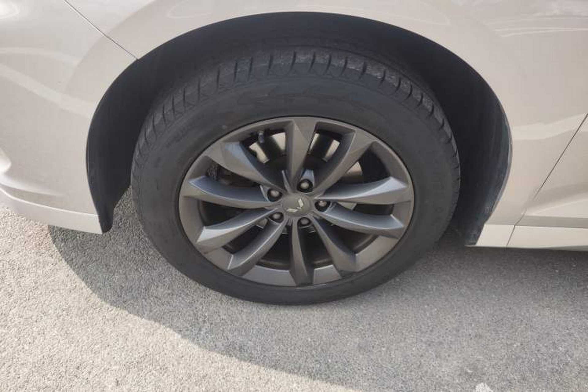Used Wuling Victory 2020 1.5T Manual Elite Edition Left Front Wheel Hub