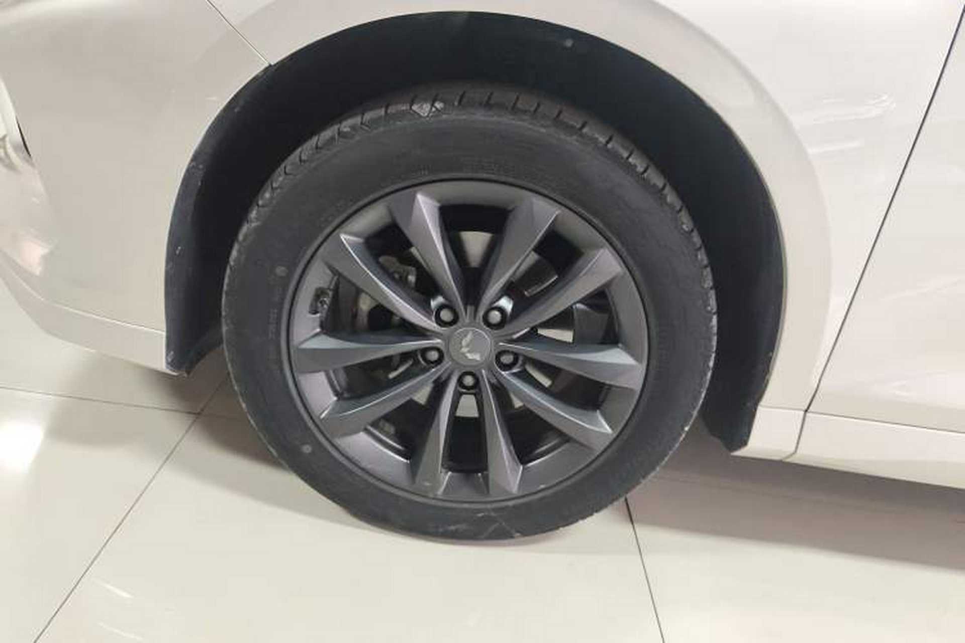 Used Wuling Victory 2020 1.5T CVT Elite Model Left Front Wheel Hub