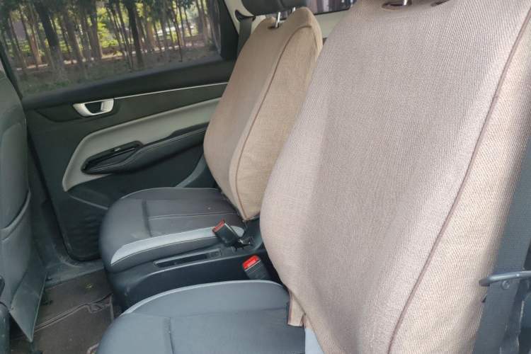 Used Wuling Victory 2020 1.5T Manual Elite Edition Left Rear Seat