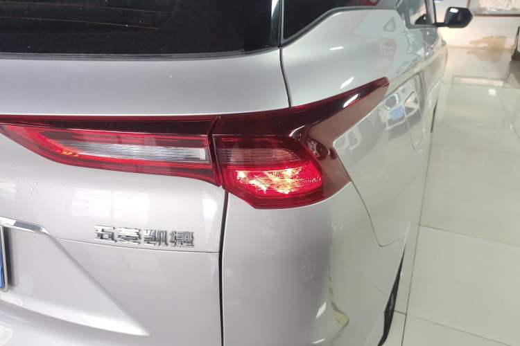 Used Wuling Victory 2020 1.5T CVT Elite Model Right Rear Taillight