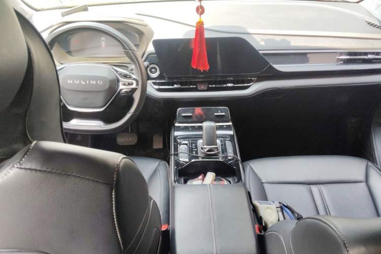 Used Wuling Victory 2022 280T 1.5T CVT Flagship Edition Center Console