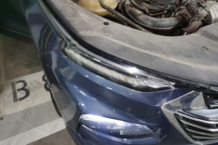 Used Wuling Victory 2022 280T 1.5T CVT Flagship Edition Right Front Headlight