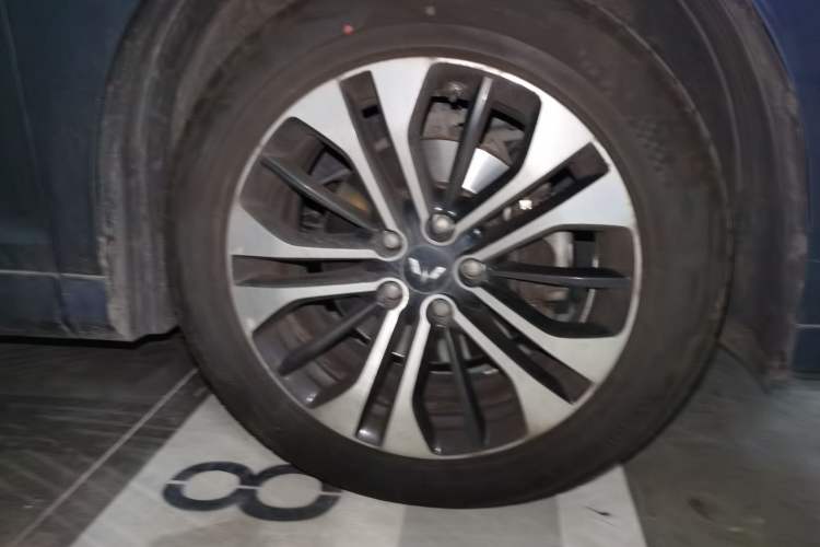 Used Wuling Victory 2022 280T 1.5T CVT Flagship Edition Right Front Wheel Hub