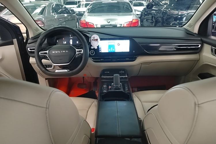Used Wuling Victory 2022 280T 1.5T CVT Flagship Edition Center Console