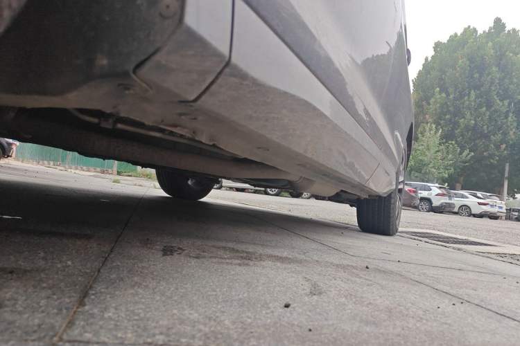 Used Wuling Victory 2022 280T 1.5T CVT Flagship Edition Chassis Front Left