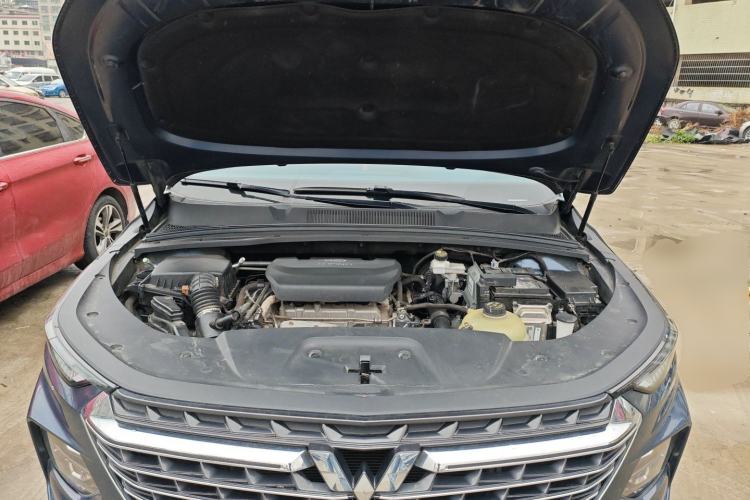 Used Wuling Victory 2022 1.5T CVT Flagship Edition Engine Bay