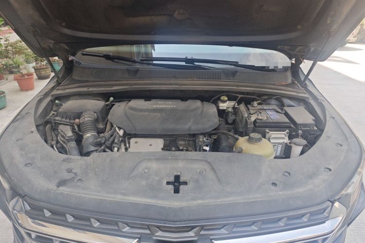 Used Wuling Victory 2022 1.5T CVT Flagship Edition Engine Bay