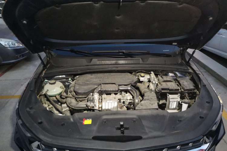 Used Wuling Victory 2022 280T 1.5T CVT Flagship Edition Engine Bay