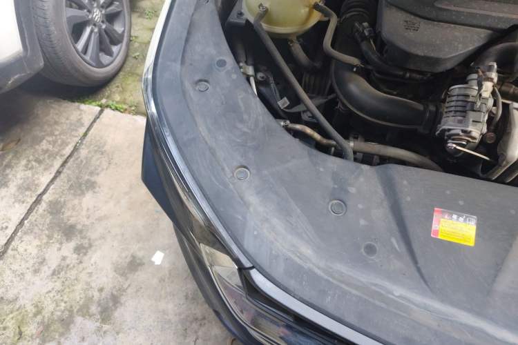 Used Wuling Victory 2022 280T 1.5T CVT Flagship Edition Engine Bay Right