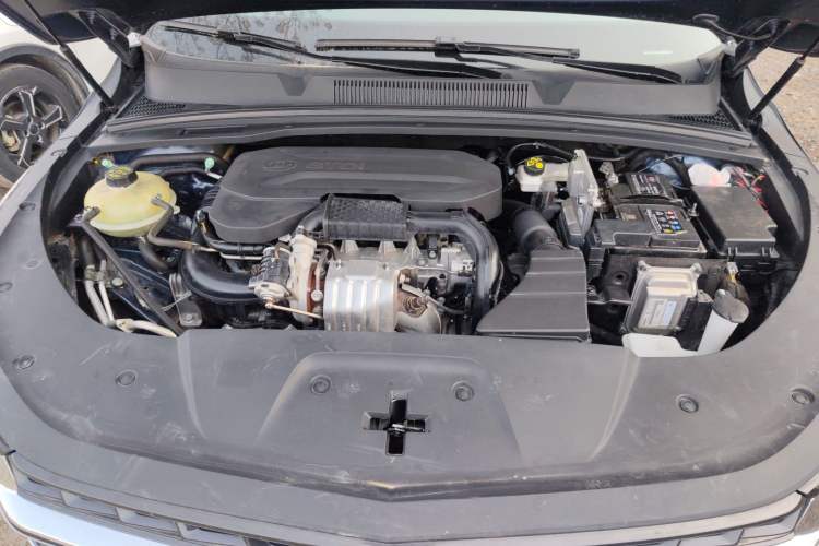 Used Wuling Victory 2022 280T 1.5T CVT Flagship Edition Engine Bay