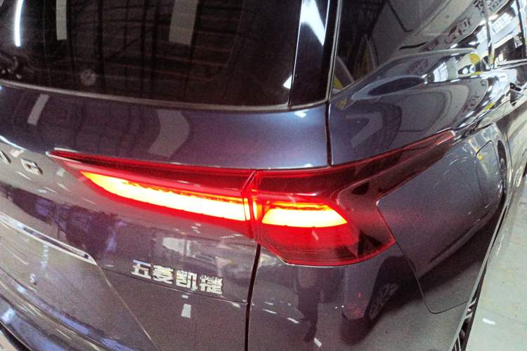 Used Wuling Victory 2022 280T 1.5T CVT Flagship Edition Exterior 3
