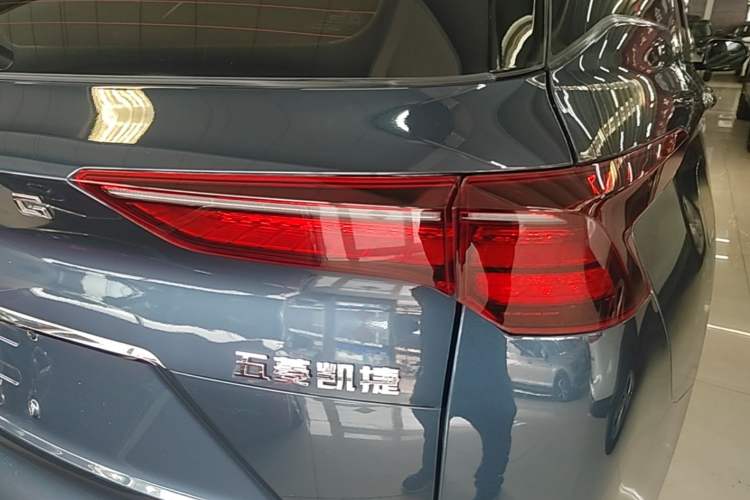 Used Wuling Victory 2022 280T 1.5T CVT Flagship Edition Exterior 3