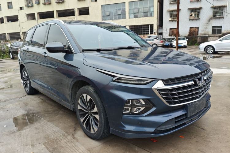 Used Wuling Victory 2022 1.5T CVT Flagship Edition Front Right 45 Deg