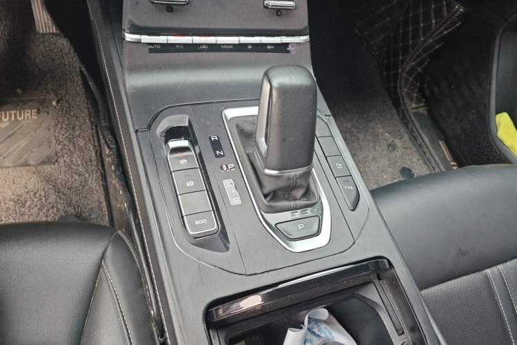 Used Wuling Victory 2022 280T 1.5T CVT Flagship Edition Gear Lever