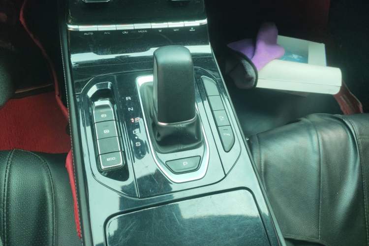 Used Wuling Victory 2022 280T 1.5T CVT Flagship Edition Gear Lever