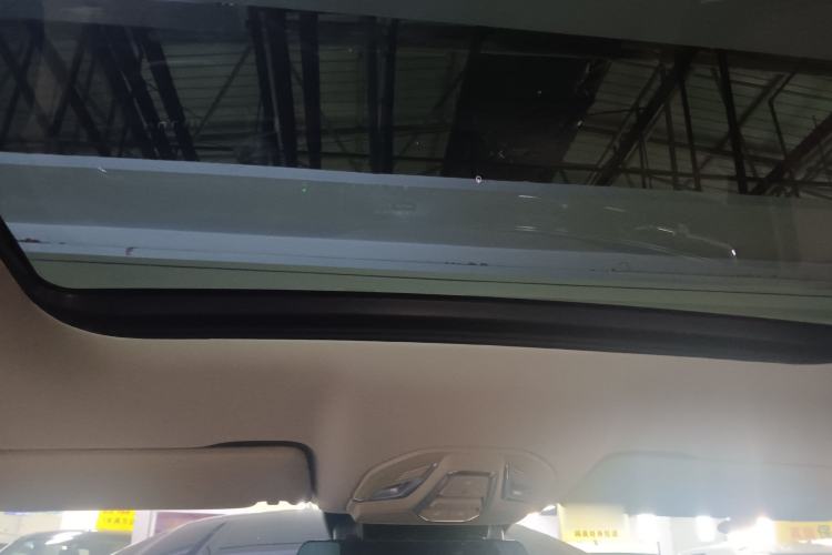 Used Wuling Victory 2022 280T 1.5T CVT Flagship Edition Headliner