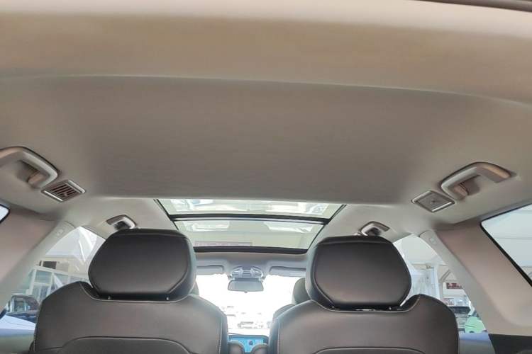 Used Wuling Victory 2022 Revised Version 280T 1.5T CVT Flagship Edition Headliner