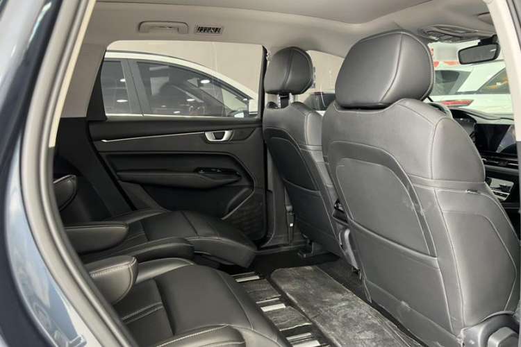 Used Wuling Victory 2022 1.5T CVT Flagship Edition Interior 4