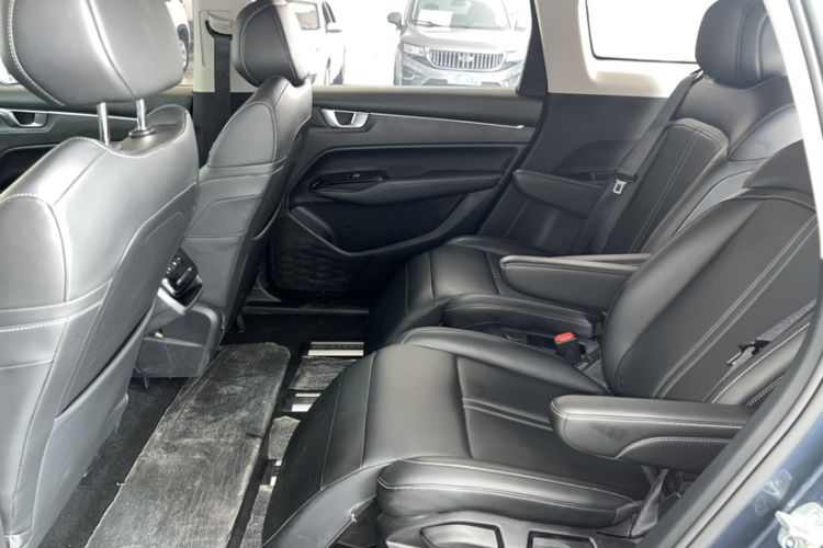 Used Wuling Victory 2022 1.5T CVT Flagship Edition Interior 5