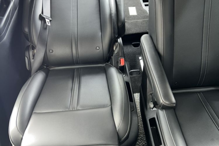 Used Wuling Victory 2022 1.5T CVT Flagship Edition Interior 9