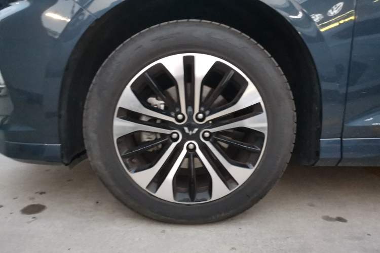 Used Wuling Victory 2022 280T 1.5T CVT Flagship Edition Left Front Wheel Hub