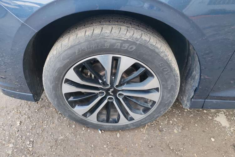 Used Wuling Victory 2022 280T 1.5T CVT Flagship Edition Left Front Wheel Hub